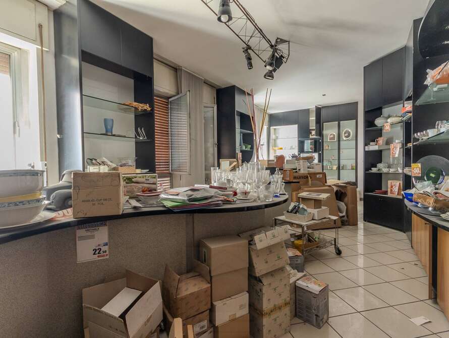 locale commerciale a lissone