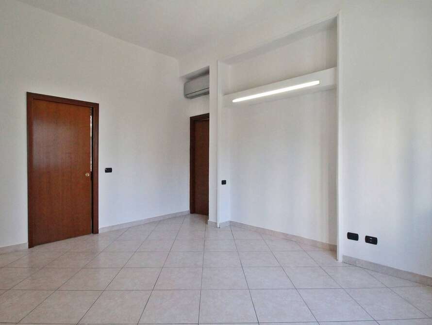 appartamento di 4 locali a monza
