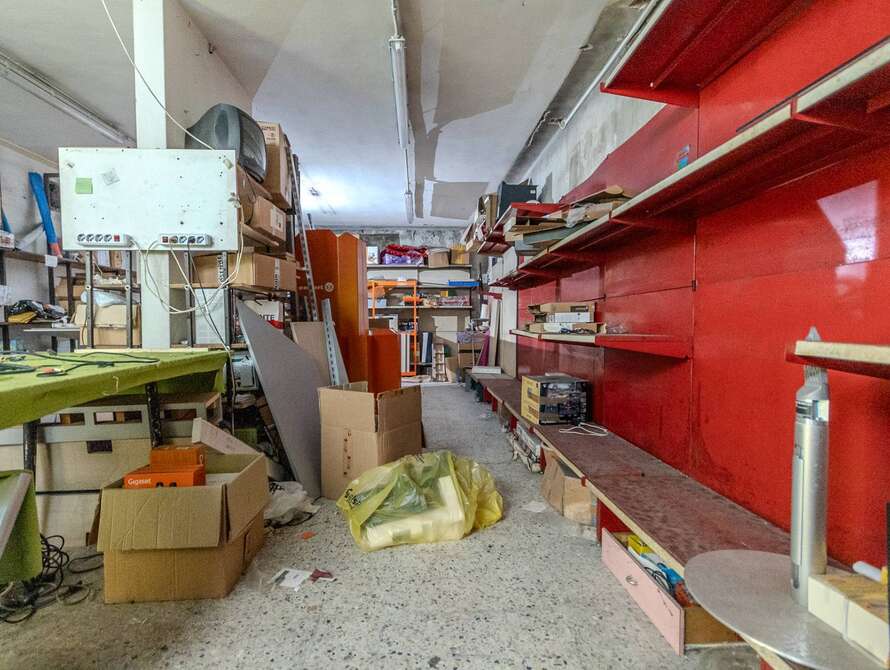 negozio di 6 locali a lissone