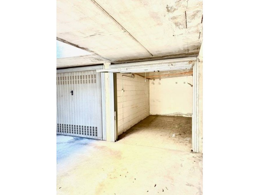 box o garage di 1 locali a lissone