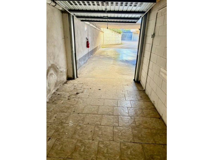 box o garage di 1 locali a lissone