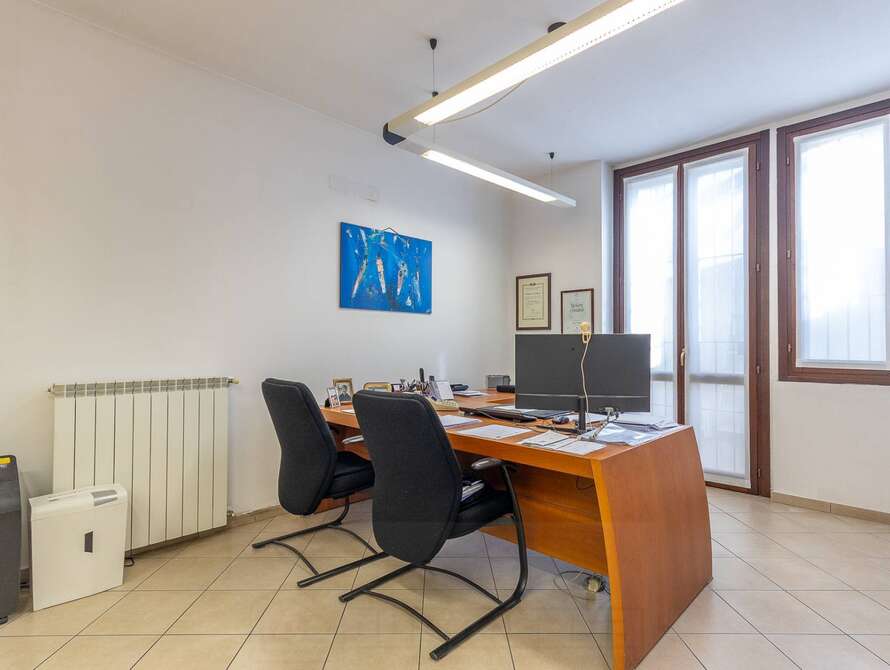 ufficio di 1 locali a seregno