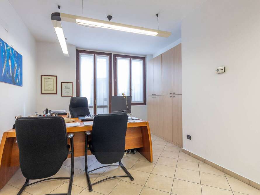 ufficio di 1 locali a seregno