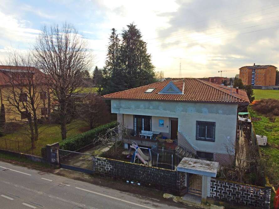 villetta a schiera di 5 locali a aicurzio