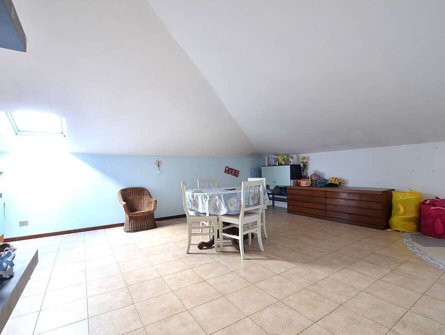 villetta a schiera di 5 locali a aicurzio