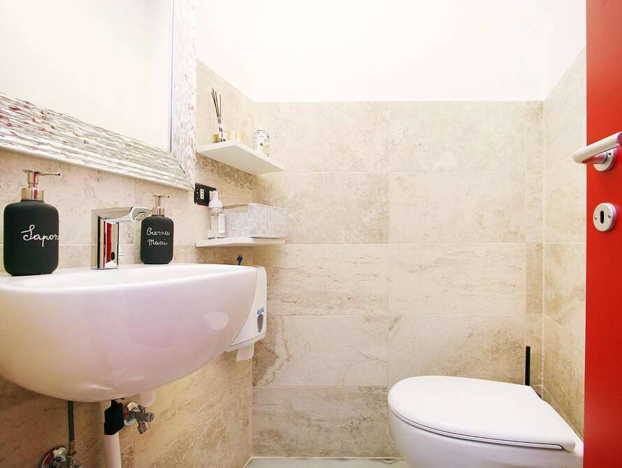 negozio di 2 locali a monza