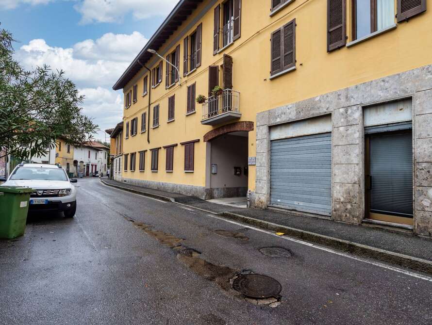 negozio di 1 locali a concorezzo