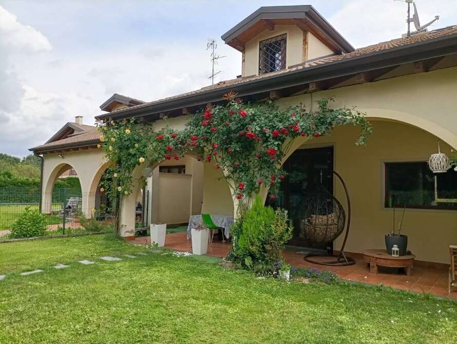 villetta a schiera di 4 locali a usmate velate