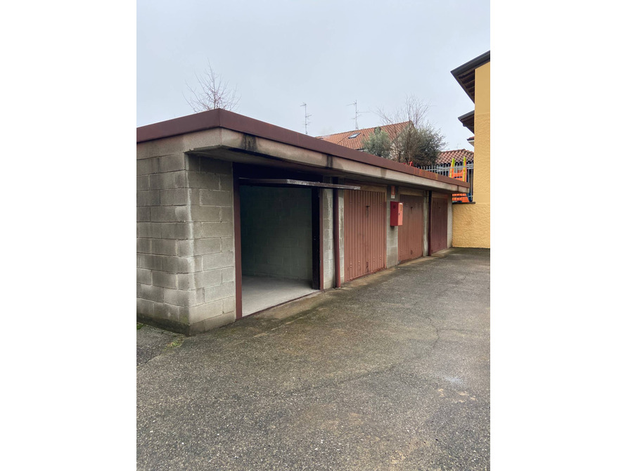 box o garage di 1 locali a concorezzo