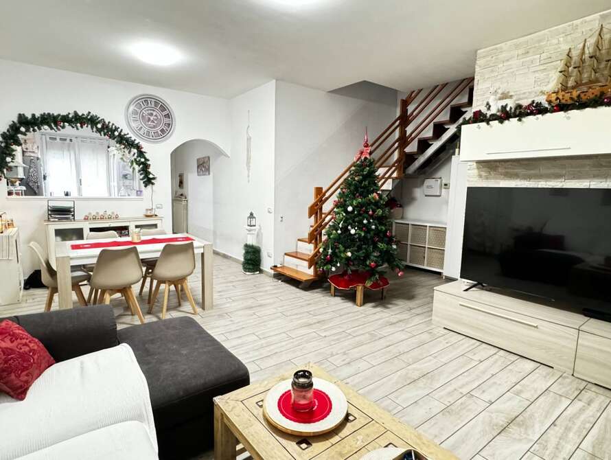 villetta a schiera di 4 locali a burago di molgora