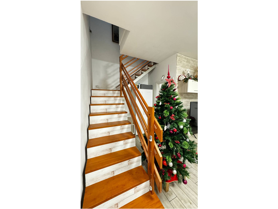 villetta a schiera di 4 locali a burago di molgora