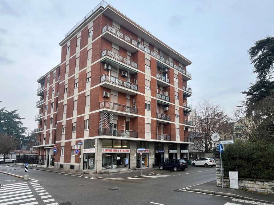 appartamento di 3 locali a villasanta