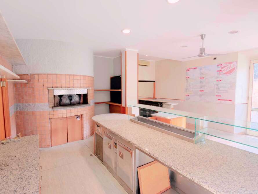 negozio di 3 locali a usmate velate