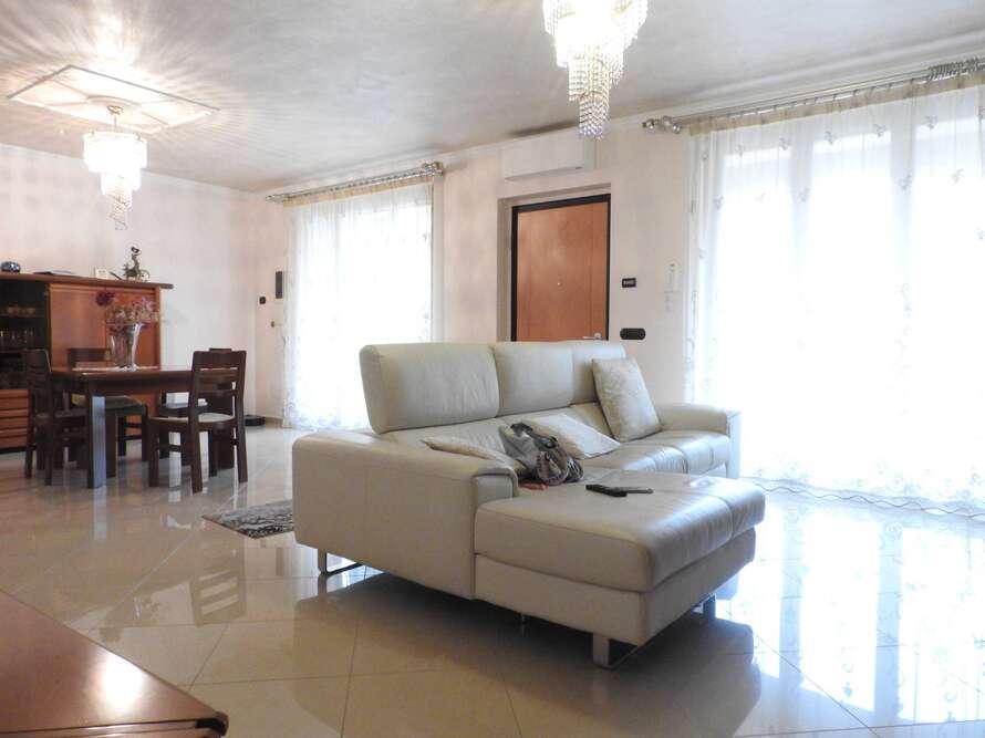 appartamento di 4 locali a bernareggio