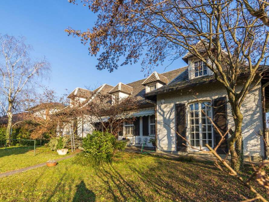 villa di 12 locali a usmate velate