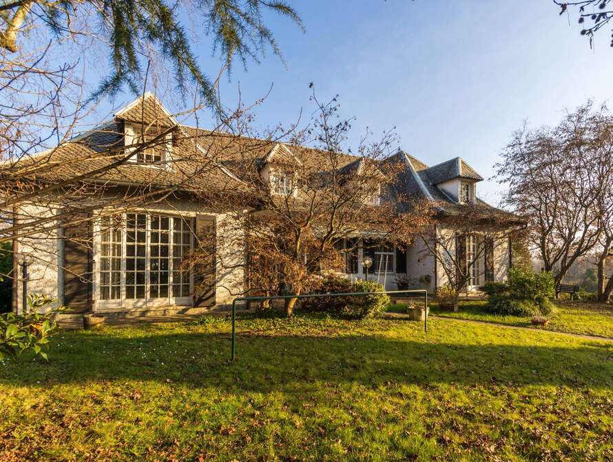 villa di 12 locali a usmate velate