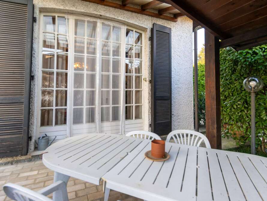 villa di 12 locali a usmate velate