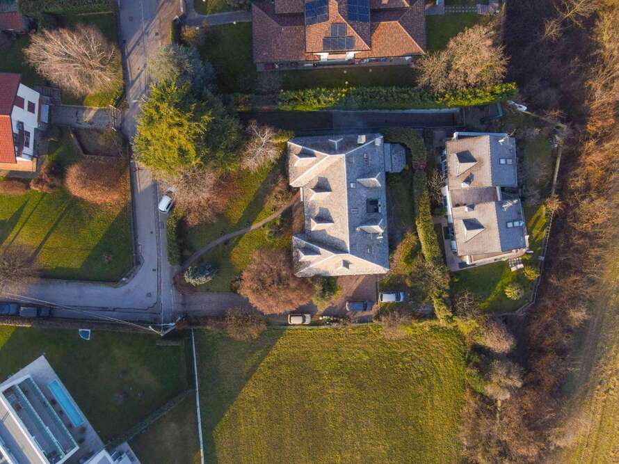 villa di 12 locali a usmate velate