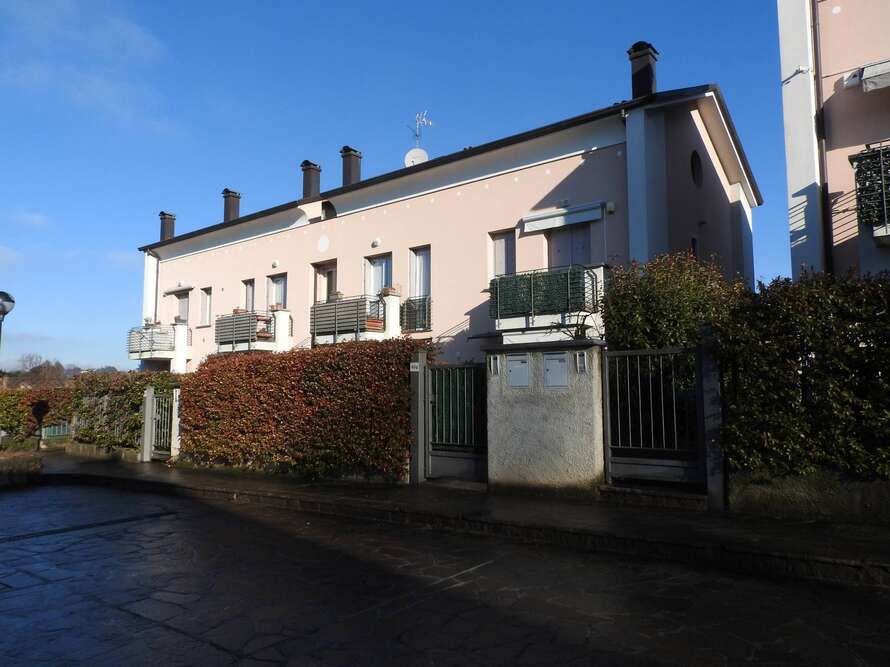 appartamento di 4 locali a robbiate