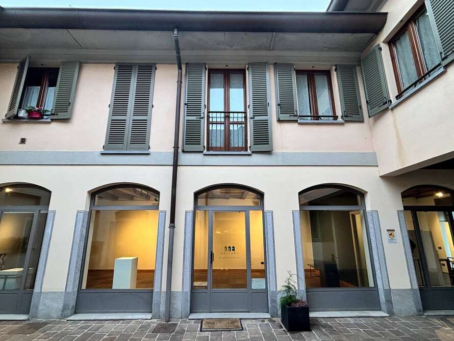 studio ufficio di 2 locali a monza