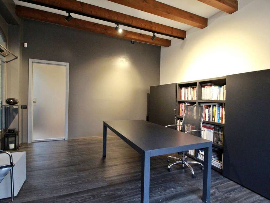 studio ufficio di 2 locali a monza