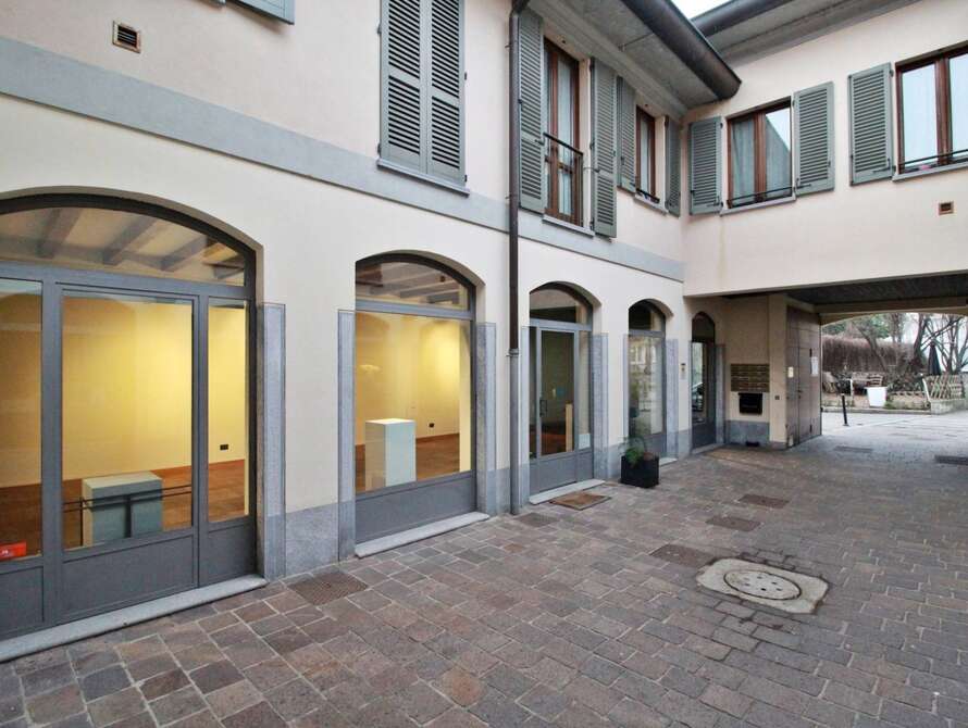 studio ufficio di 2 locali a monza