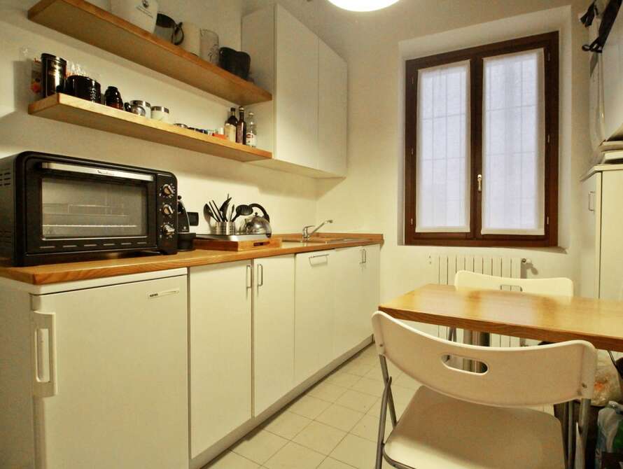 studio ufficio di 2 locali a monza