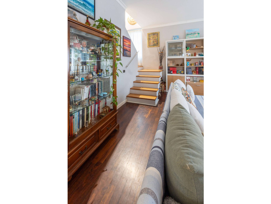 appartamento di 4 locali a usmate velate