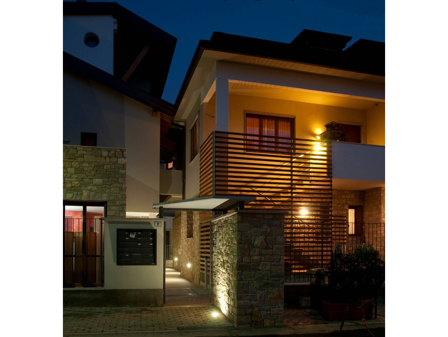 appartamento di 4 locali a usmate velate