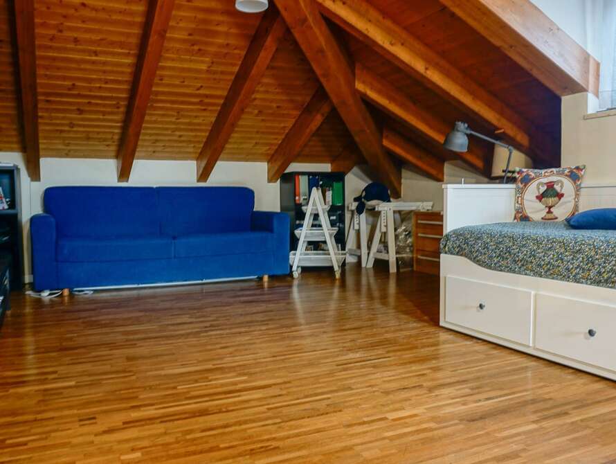 appartamento di 4 locali a usmate velate