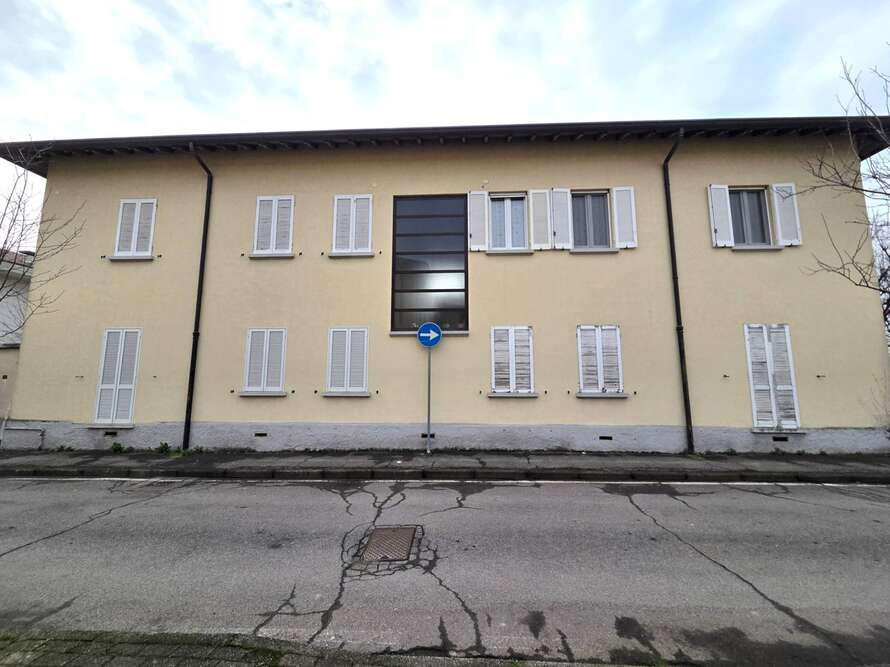 appartamento di 4 locali a caponago