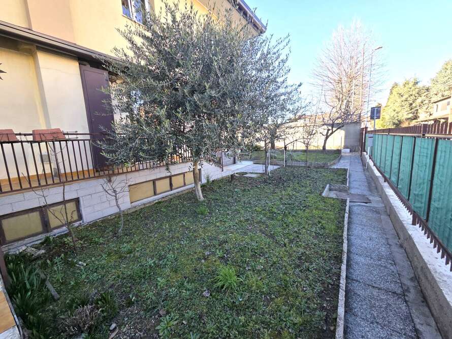 casa indipendente di 3 locali a agrate brianza