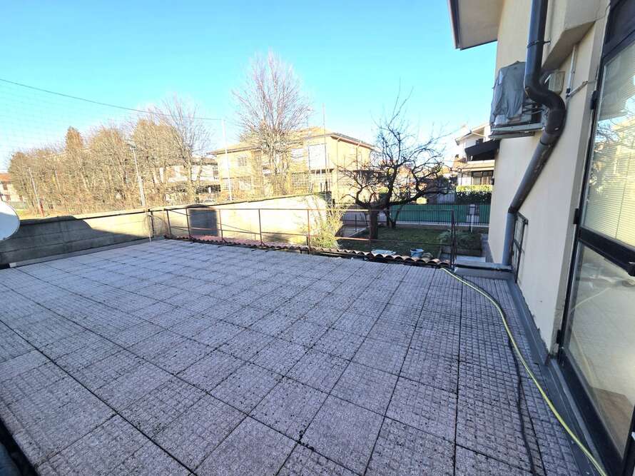 casa indipendente di 3 locali a agrate brianza