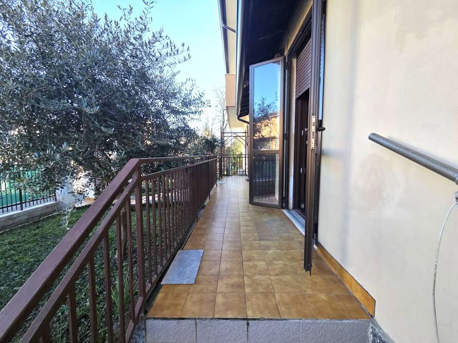 casa indipendente di 3 locali a agrate brianza