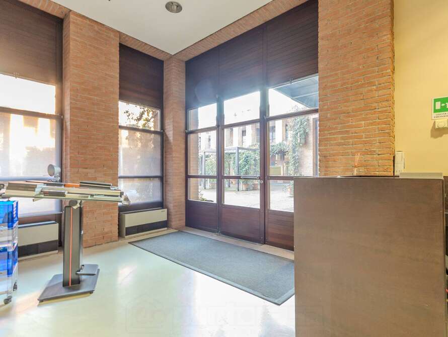 locale commerciale di 1 locali a seregno