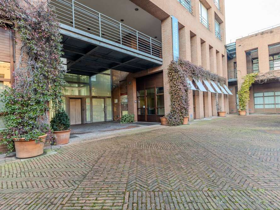 locale commerciale di 1 locali a seregno