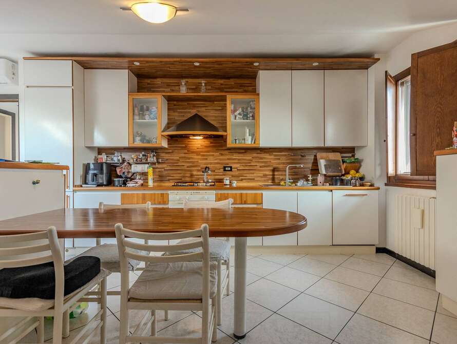 mansarda di 3 locali a solaro