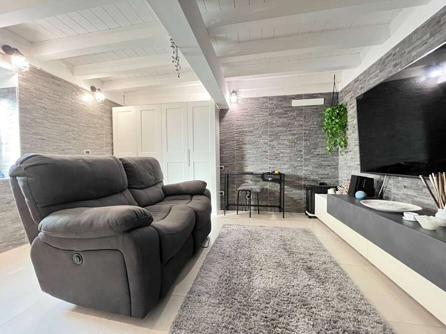 appartamento di 2 locali a villasanta