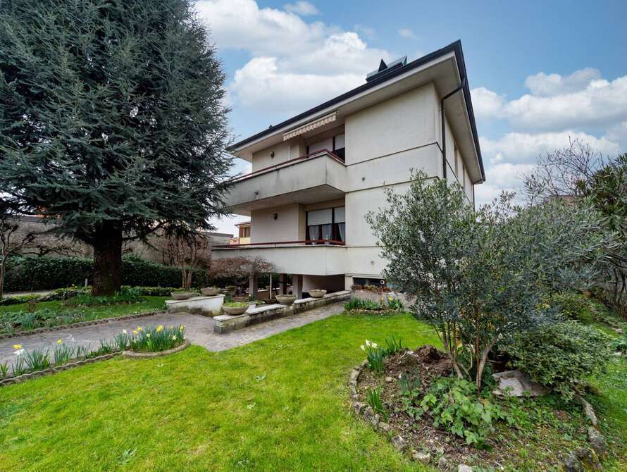 porzione di casa di 4 locali a concorezzo