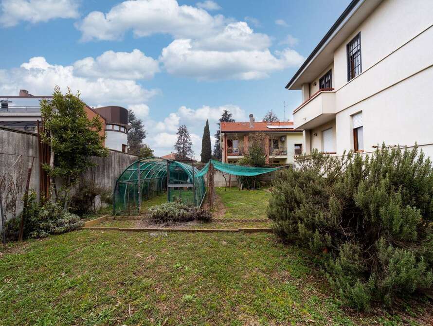 porzione di casa di 4 locali a concorezzo