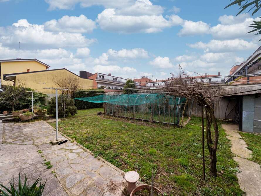 porzione di casa di 4 locali a concorezzo