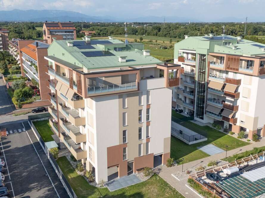 appartamento di 4 locali a agrate brianza