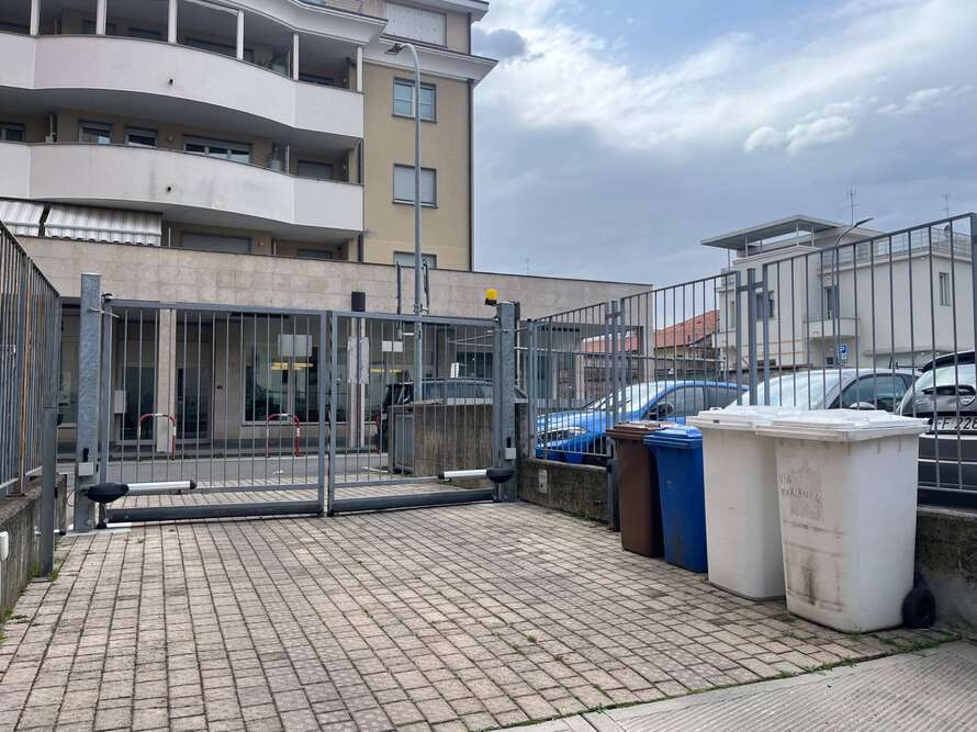 box o garage di 1 locali a seregno