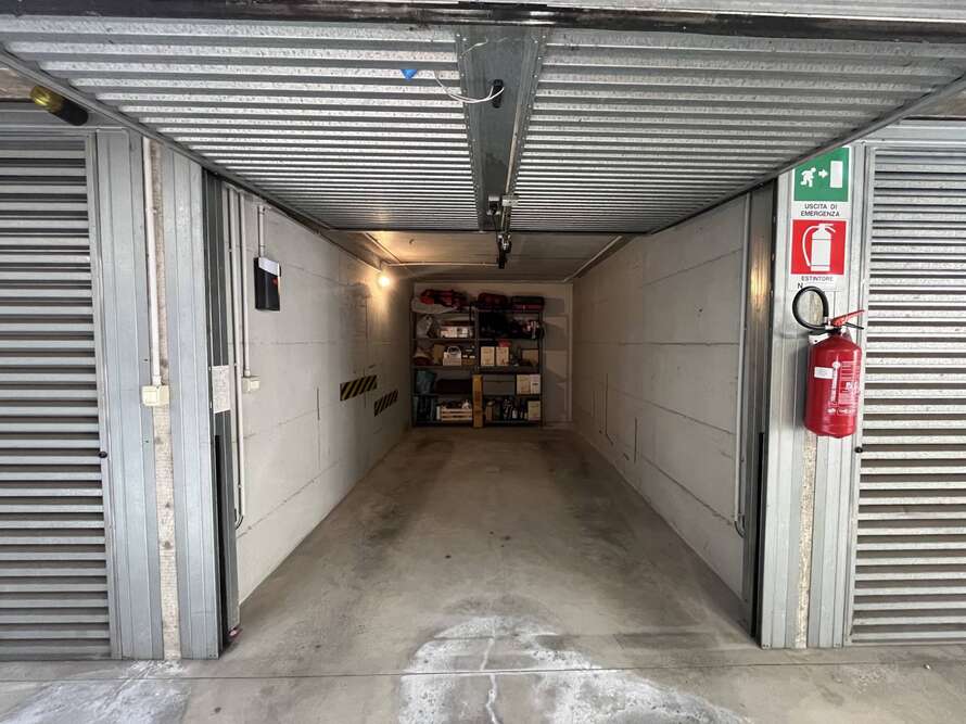 box o garage di 1 locali a seregno