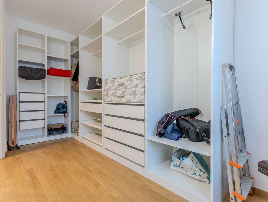 seregno centro signorile trilocale con terrazzo e box