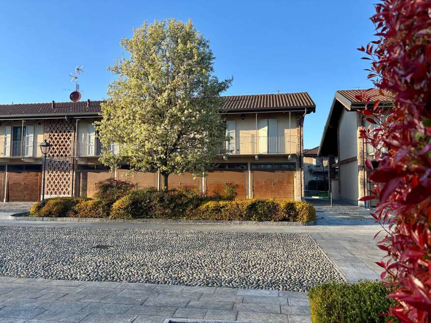 villetta a schiera di 4 locali a bellusco