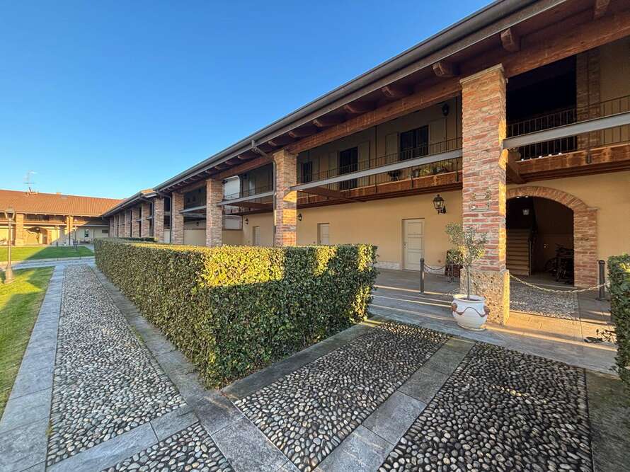 villetta a schiera di 4 locali a bellusco