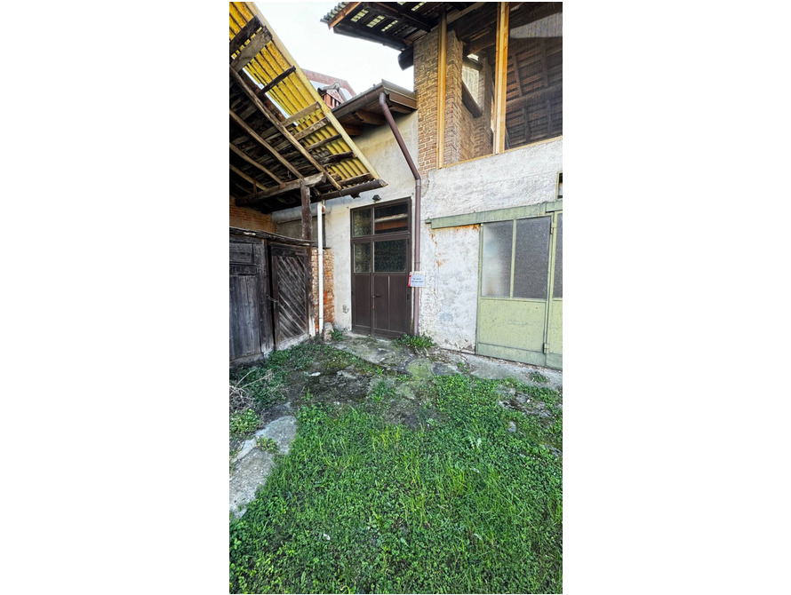 rustico di 2 locali a vimercate