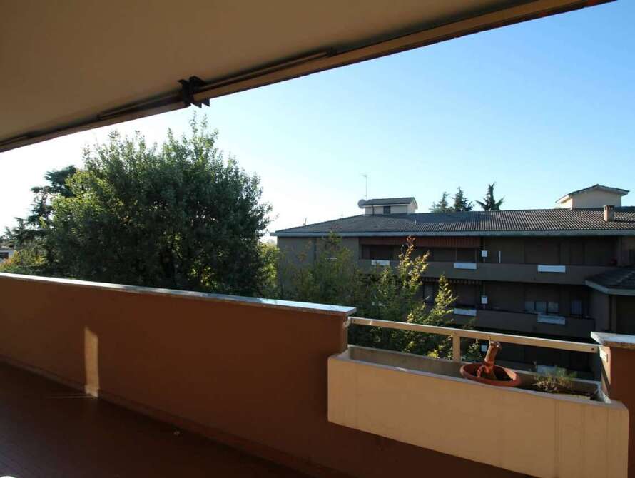 vimercate appartamento di 4 locali con terrazzo