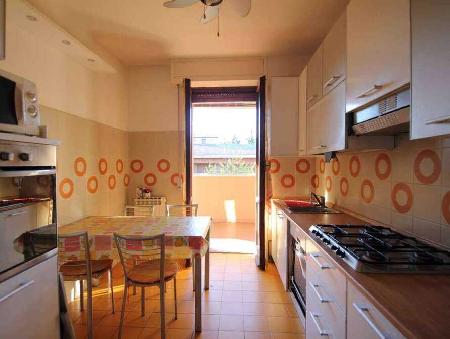 vimercate appartamento di 4 locali con terrazzo